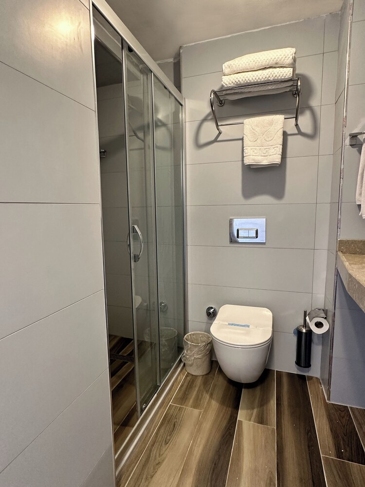 Tatlisu Kirtay Hotel 25/25
