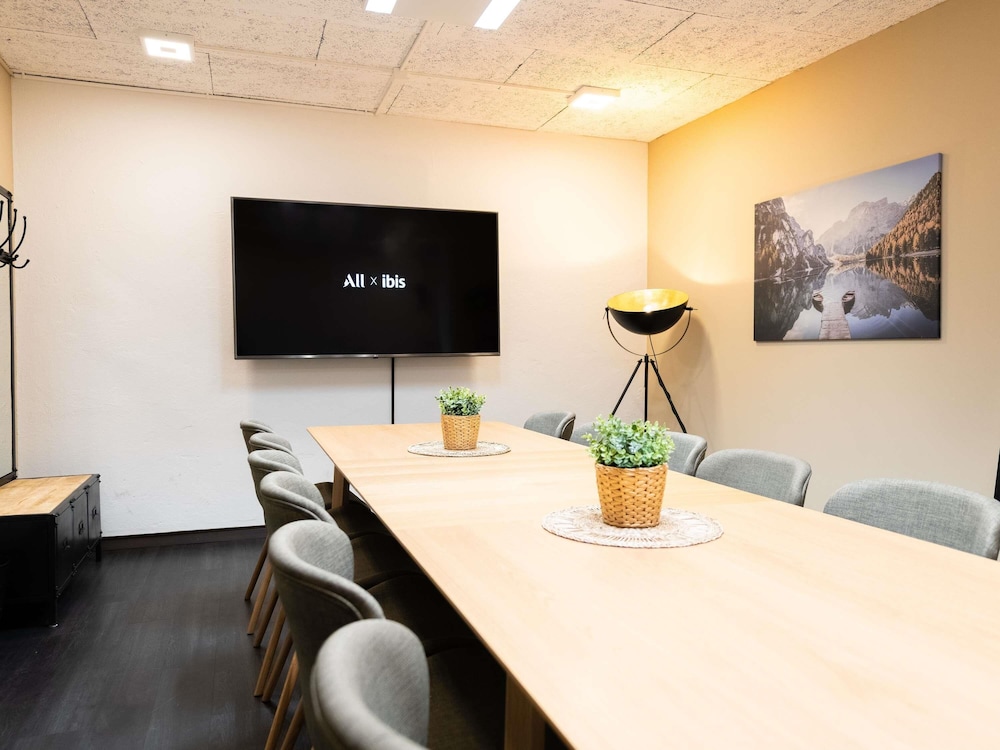 Ibis Geneve Centre Nations 60/70