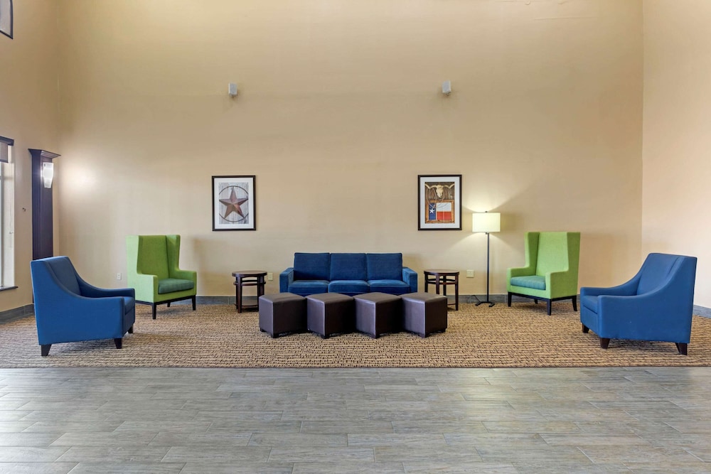 Comfort Suites Gainesville, TX 12/20