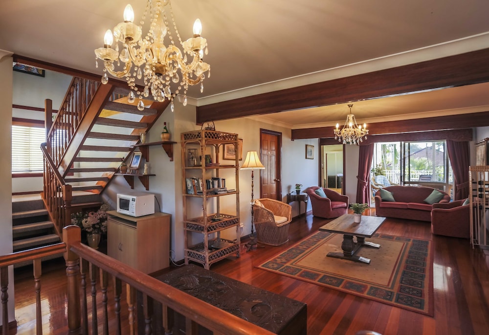 Ainslie Manor Bed and Breakfast 51/66