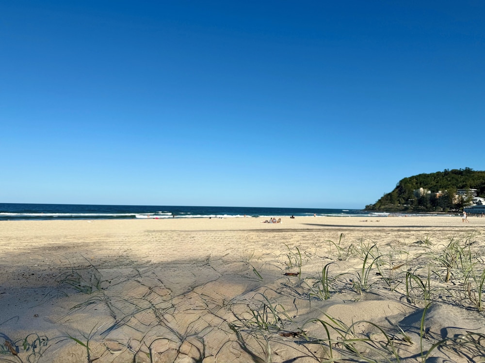 Burleigh Palms Holiday Apartments 68/75