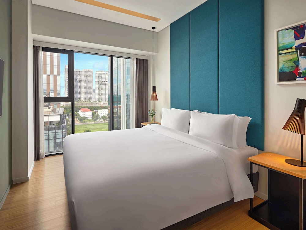Novotel Living Saigon South 16/62