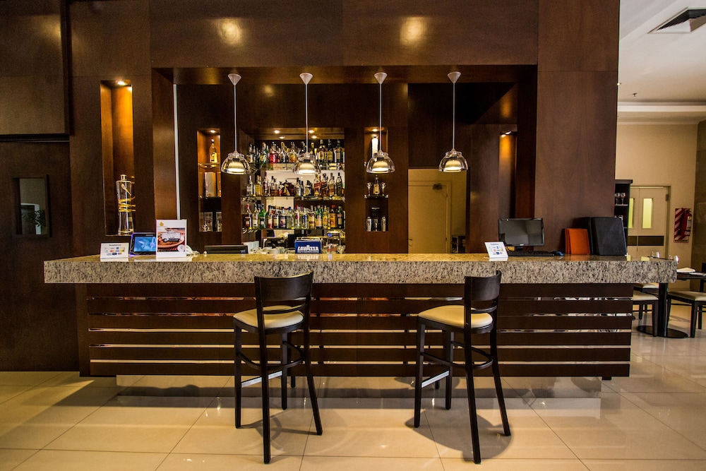 CARNAVAL HOTEL CASINO 30/52