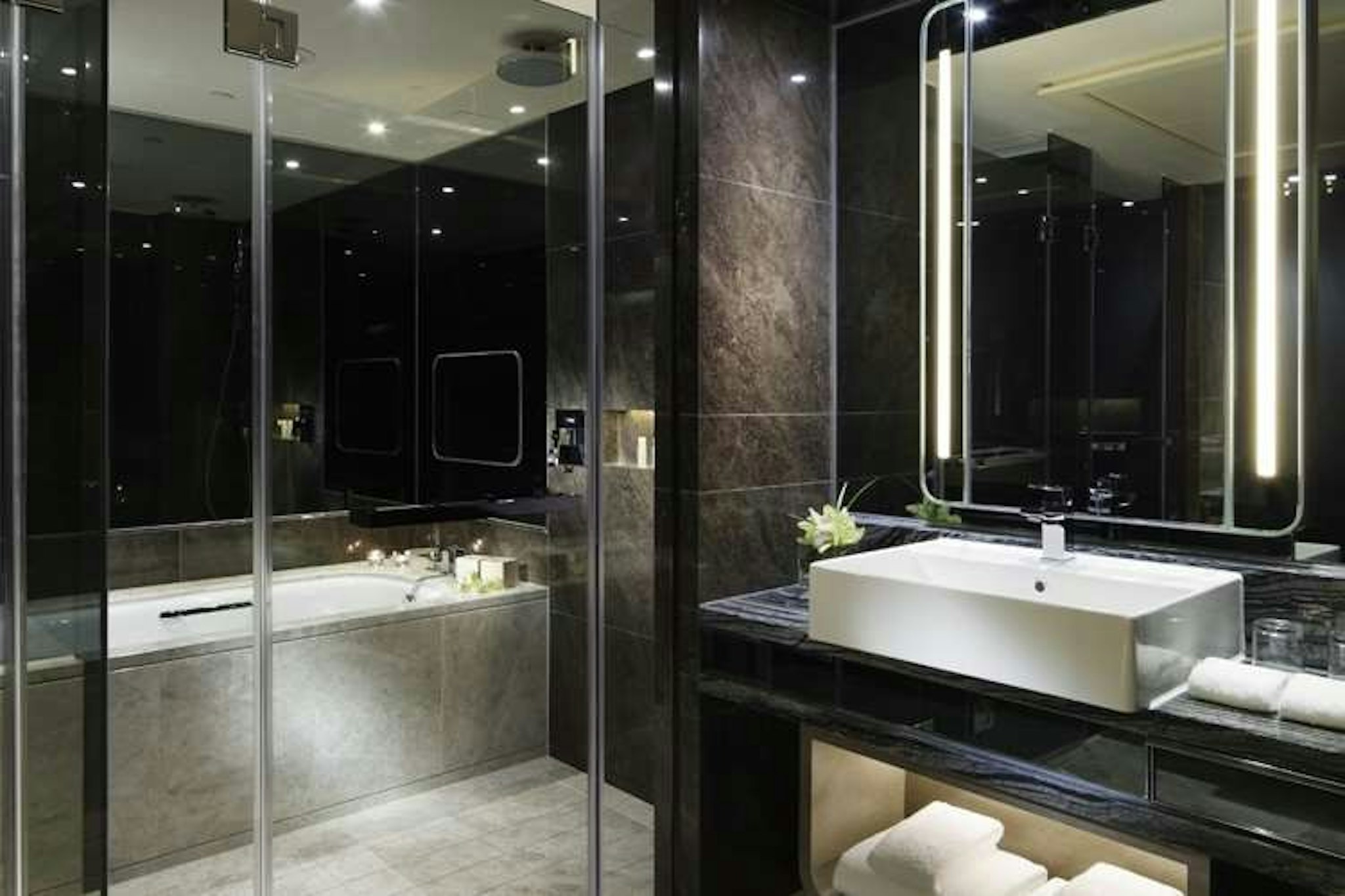 Royal Plaza Hotel Hong Kong 50/51