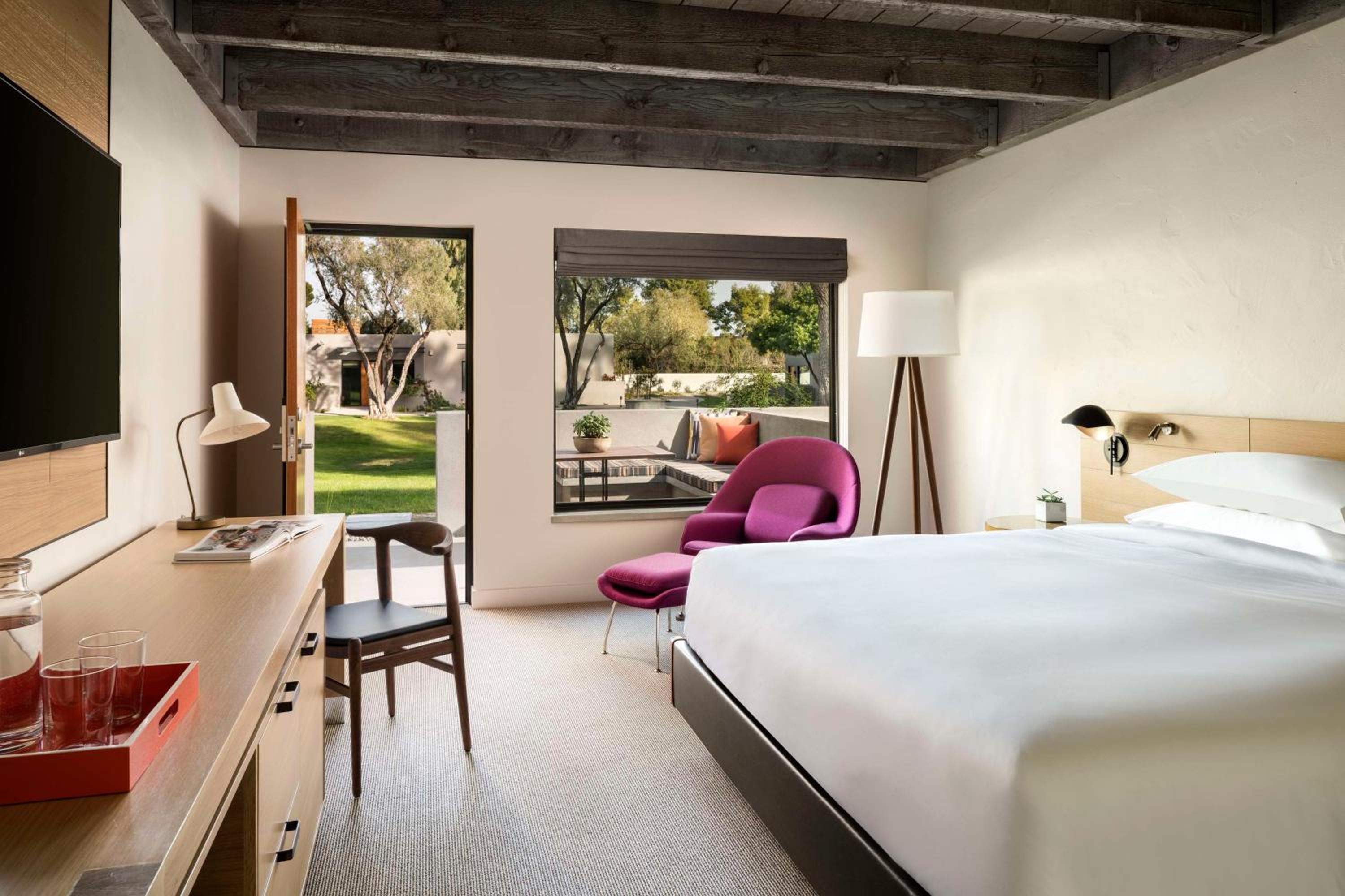 Resort, King Bed, Accessible