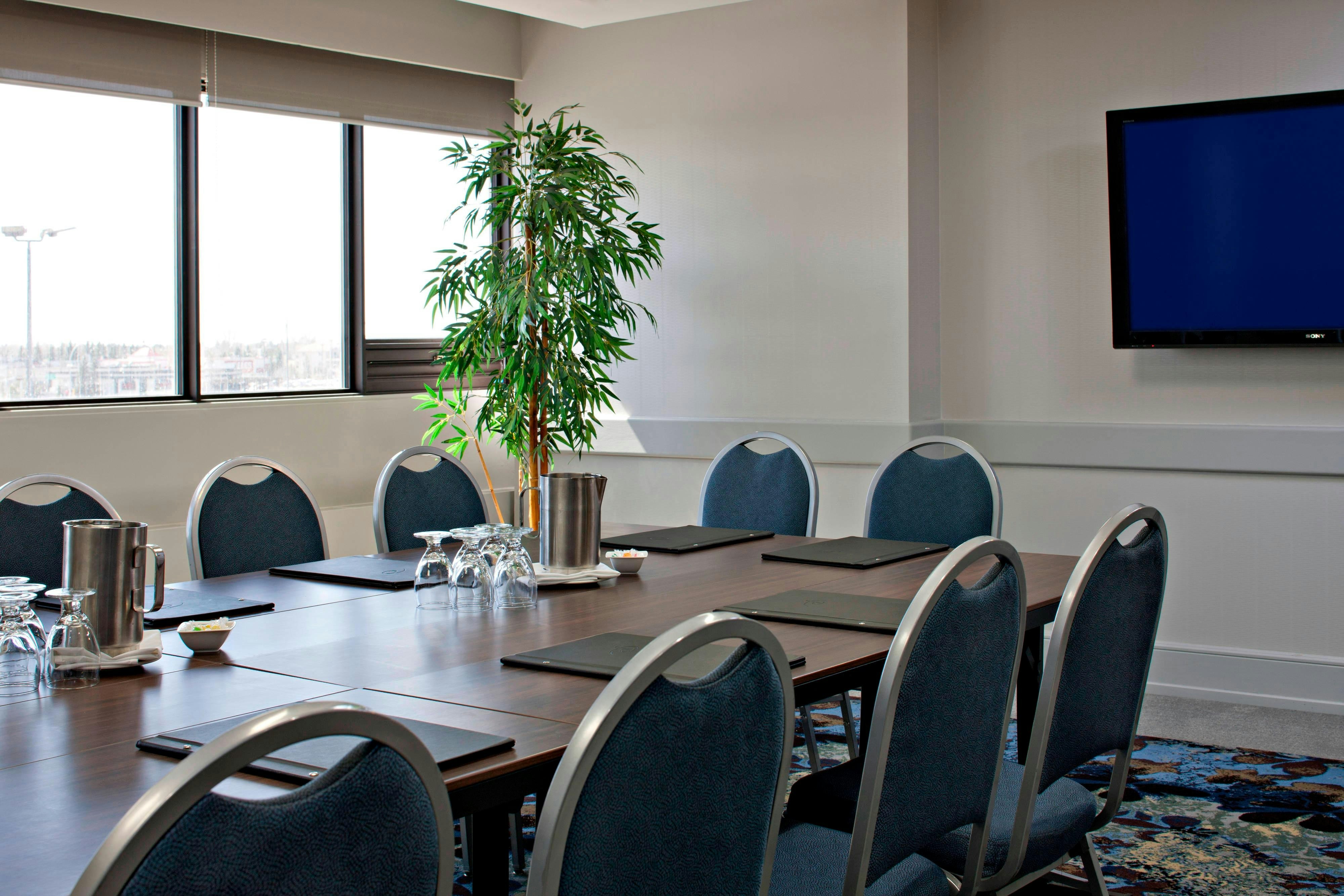 Delta Hotels by Marriott Edmonton South Conference Centre 14/22