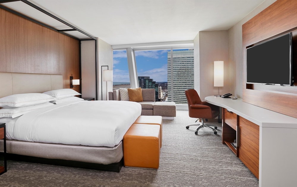 Hilton Cleveland Downtown 10/64