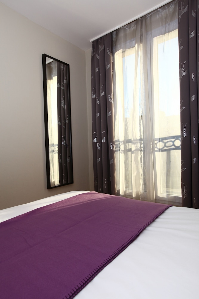 Alane Hotel 29/57