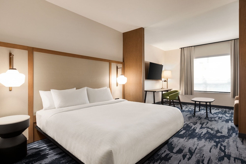 Fairfield Inn & Suites by Marriott Bonita Springs 8/31