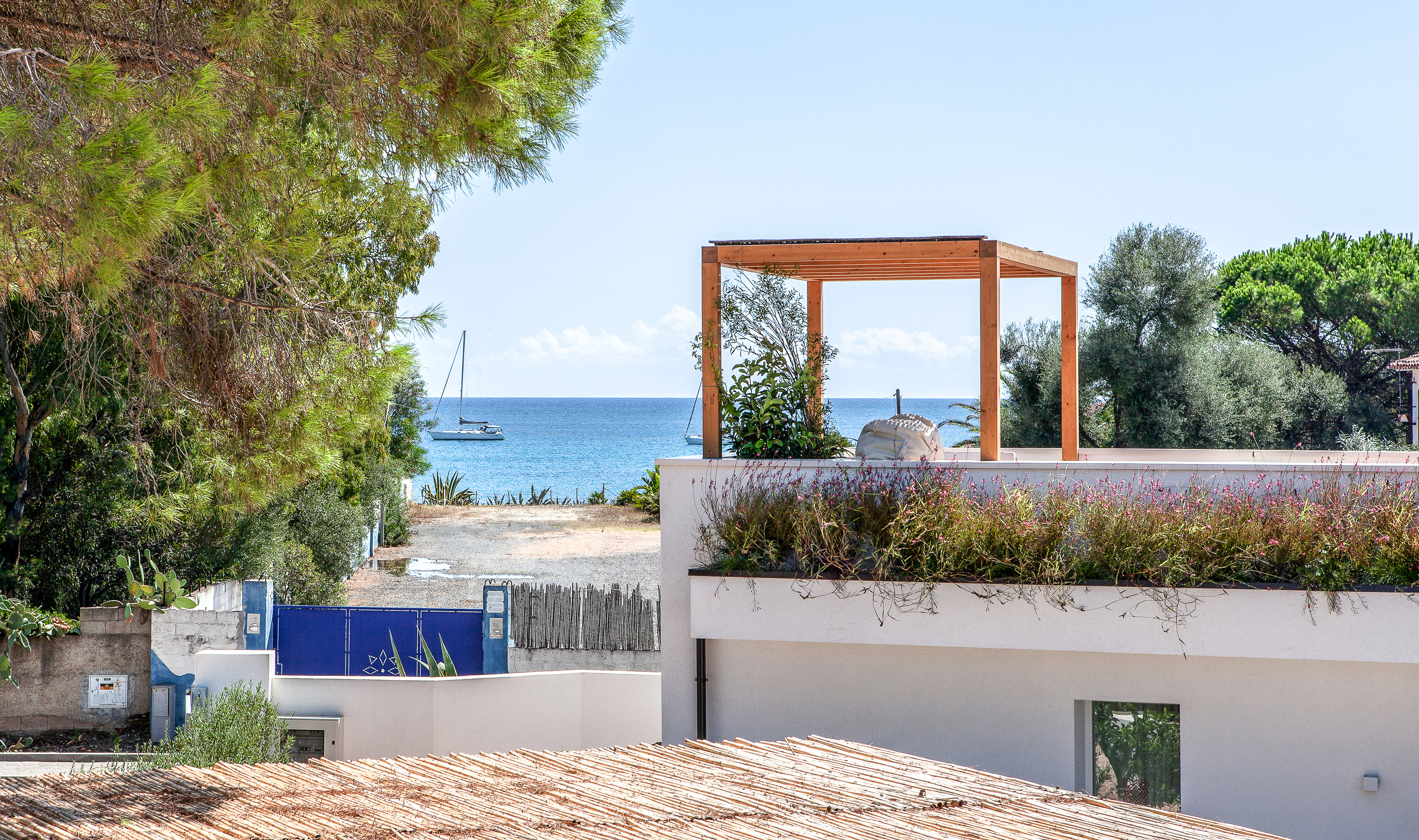 Noha Lifestyle - Adults Only 37/46