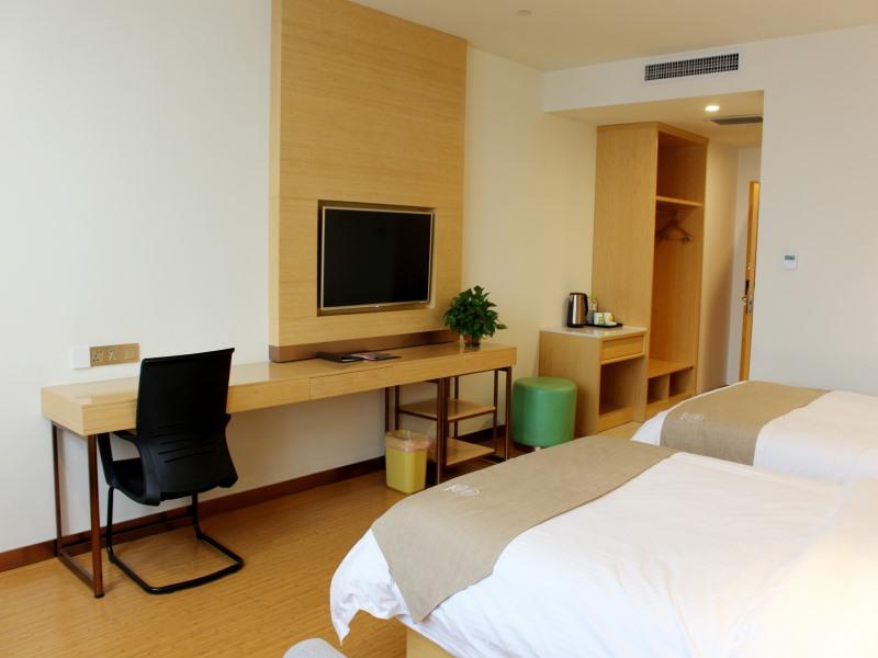 GreenTree Inn Jining Wenshang Square Road Express Hotel 20/39