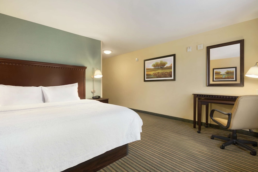 Hampton Inn & Suites Thousand Oaks 20/58