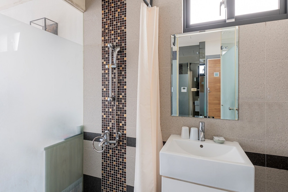 CHECK inn Express Taichung Fuxing Hall 2 39/42