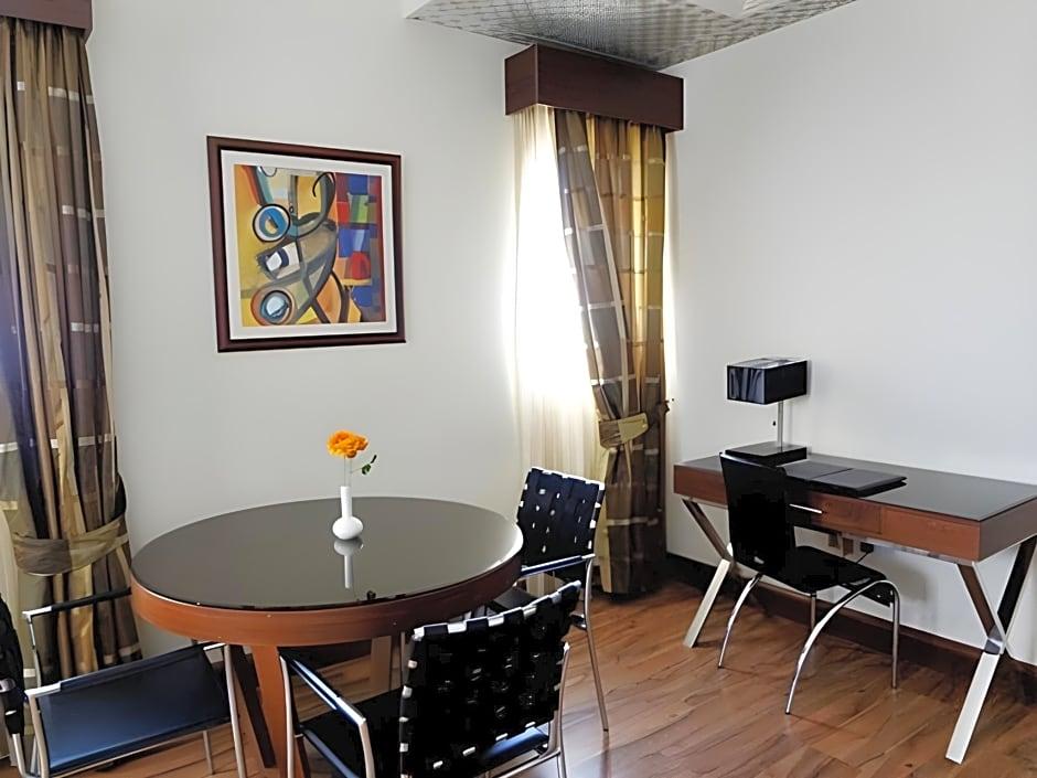 Down Town Plaza Hotel Apartments 20/25