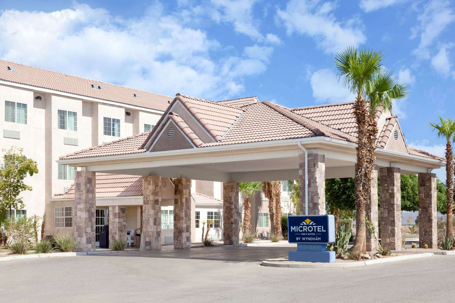 Microtel Inn & Suites by Wyndham Wellton 5/9