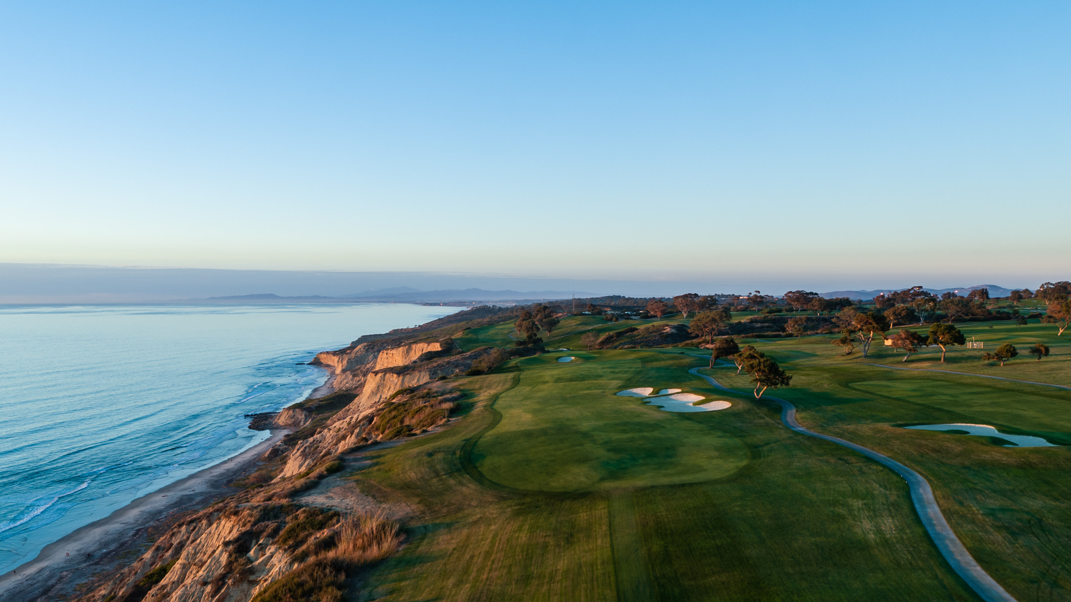 Lodge At Torrey Pines 76/80