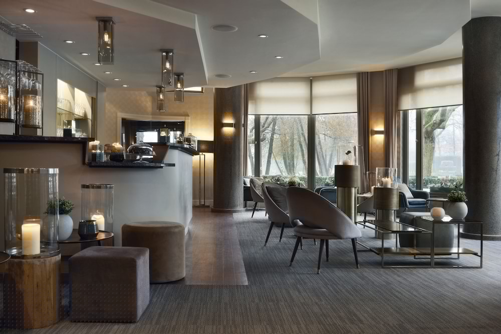 M Hotel 32/60