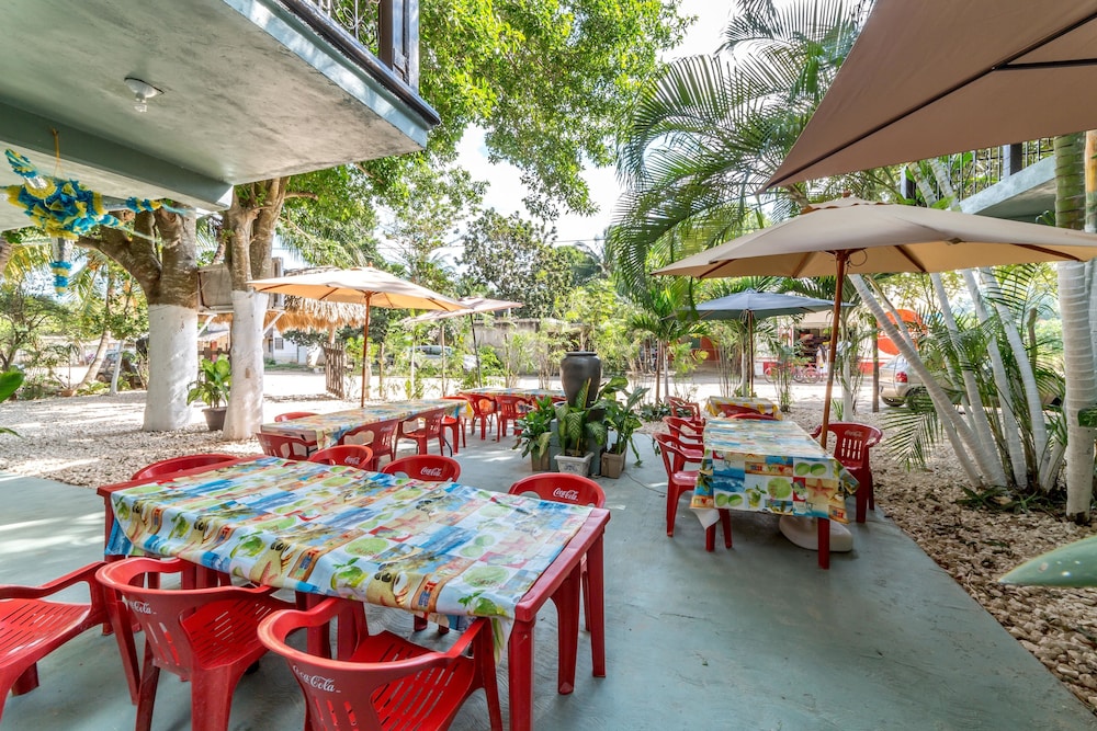 Mayan Villas Hotel 66/74