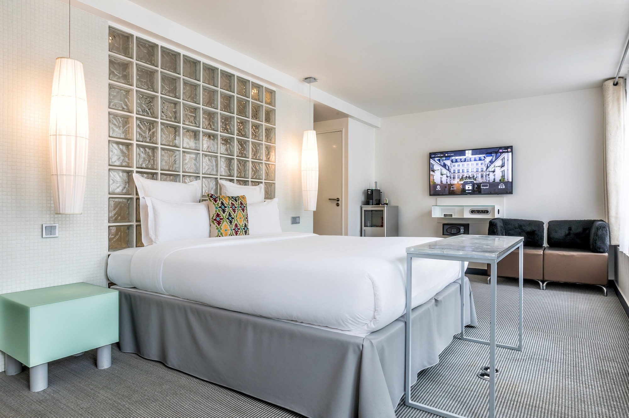 SUPERIOR, DOUBLE BED