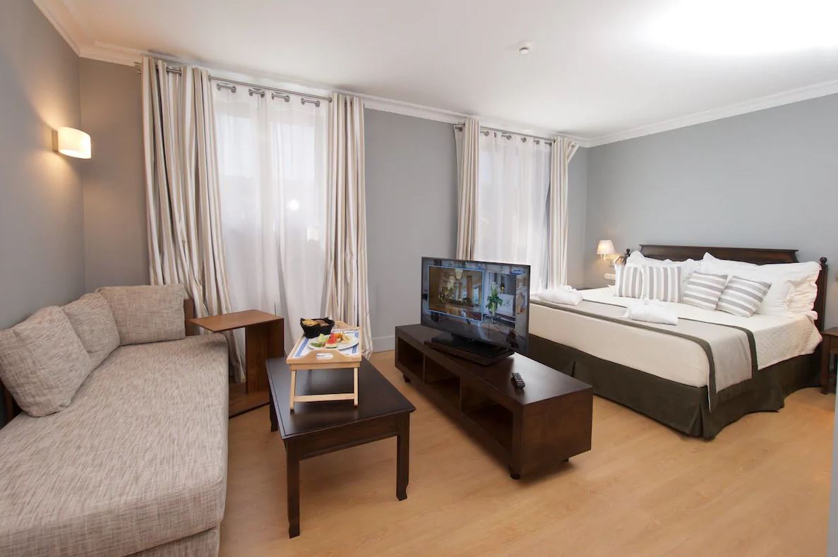 Suite, Town View