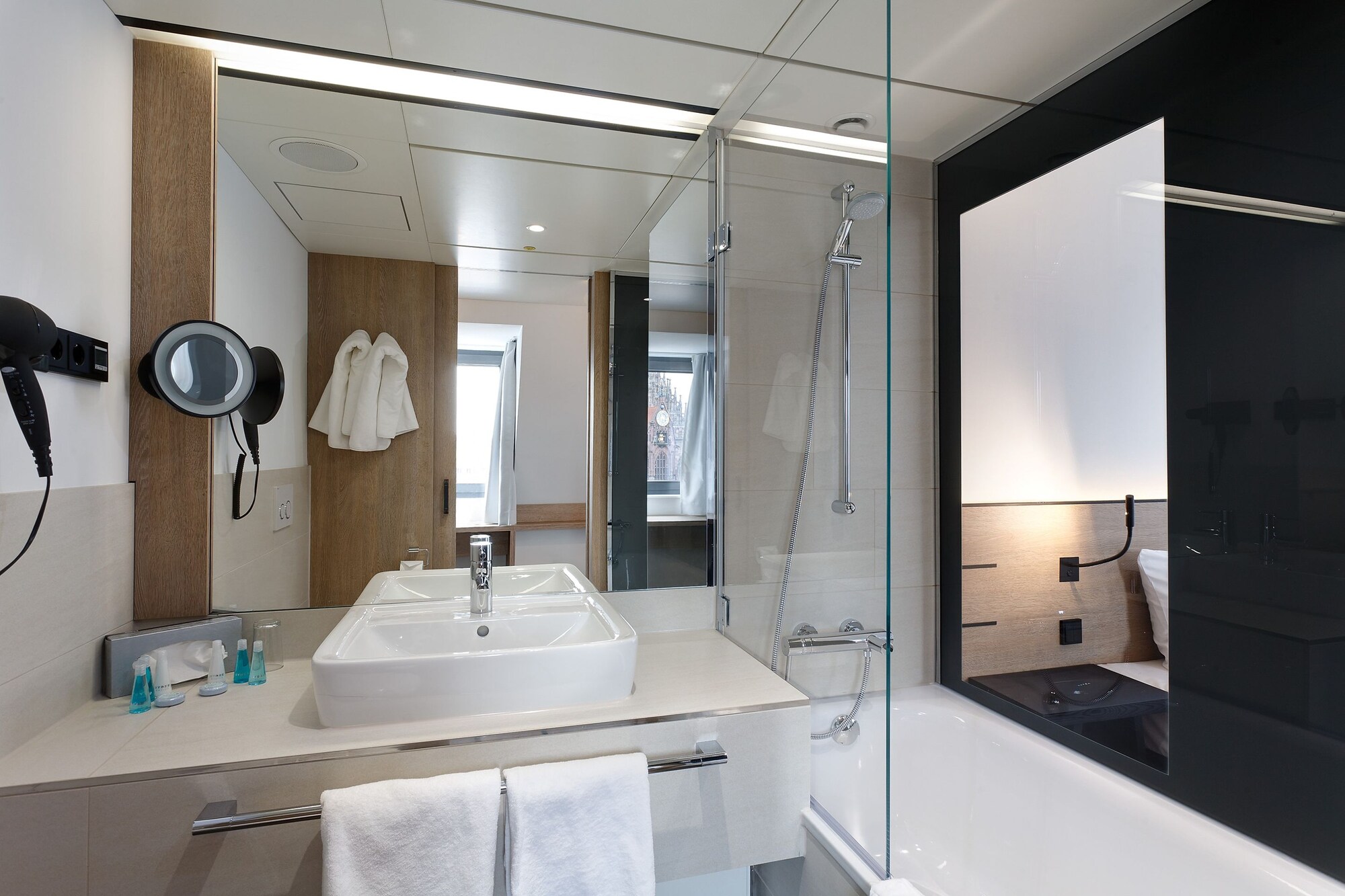 JUNIOR SUITE, STUDIO, CITY VIEW