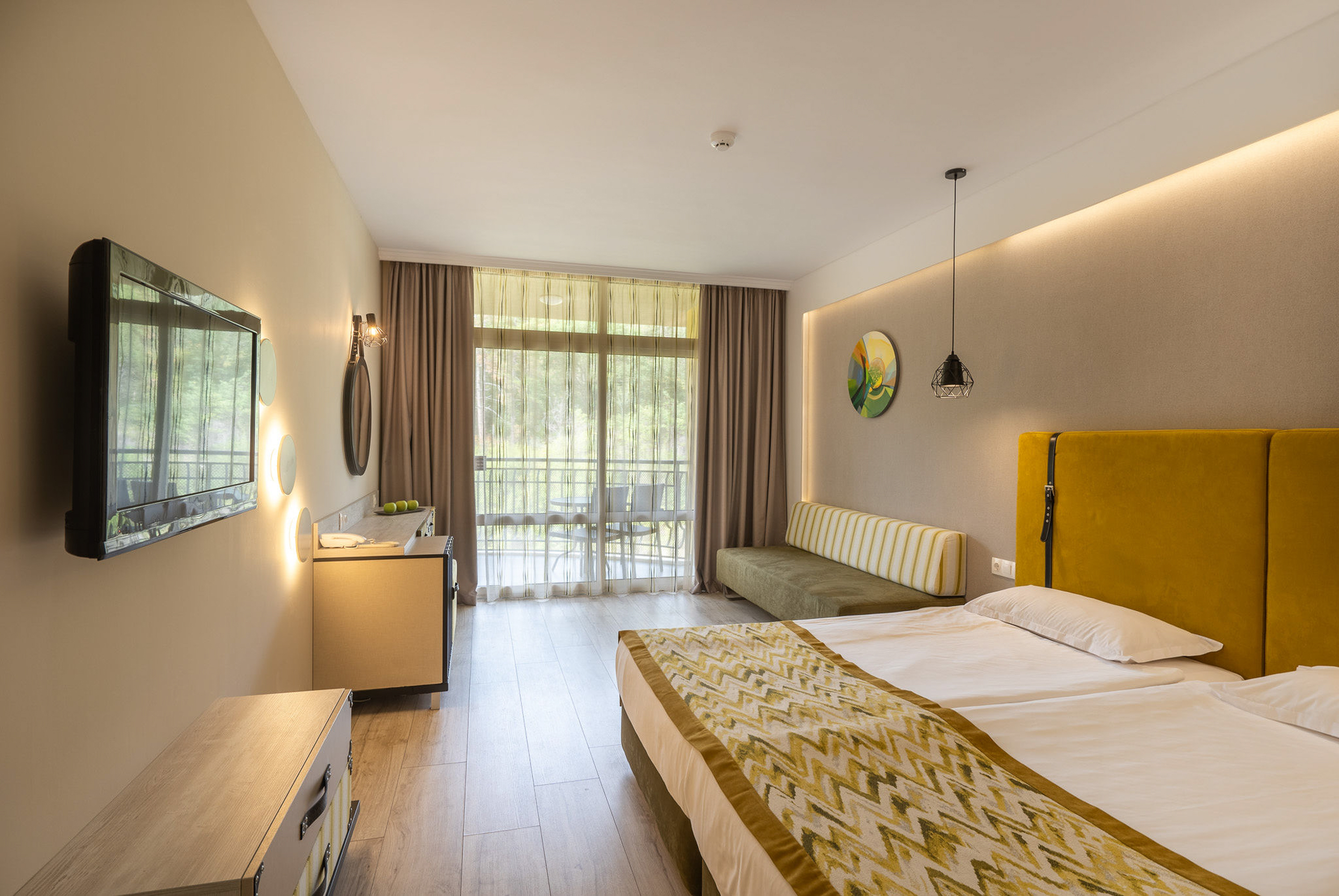 ROOM, DOUBLE BED, PARK VIEW