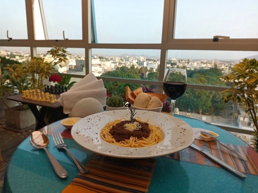 Hotel Vila Santa Miraflores 47/70