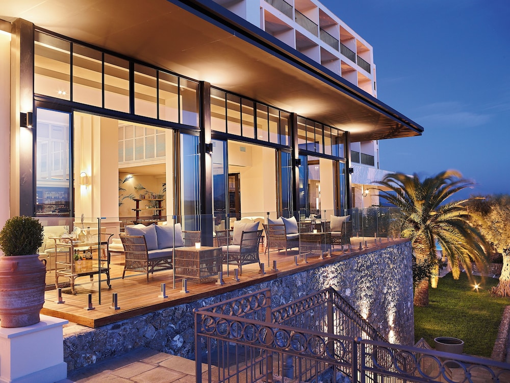 Corfu Imperial, A Resort to Live 45/74