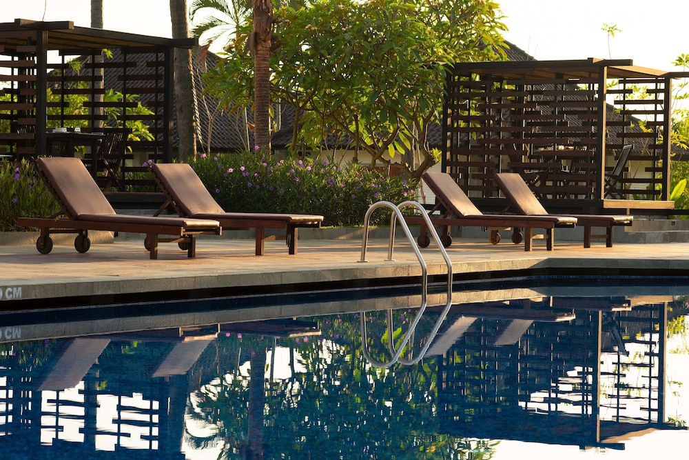 Brits Resort Lovina 52/61