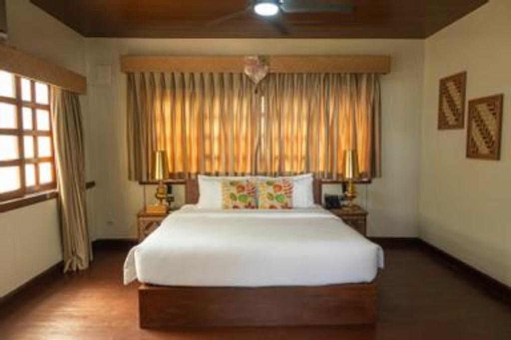 Garden, King Bed
