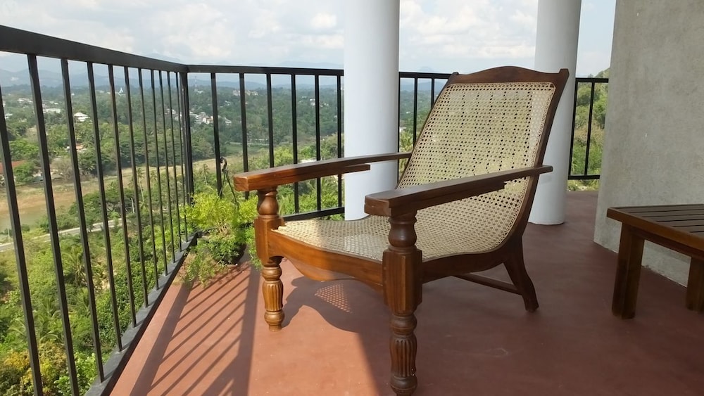 Villa Arunalu Kandy 25/42