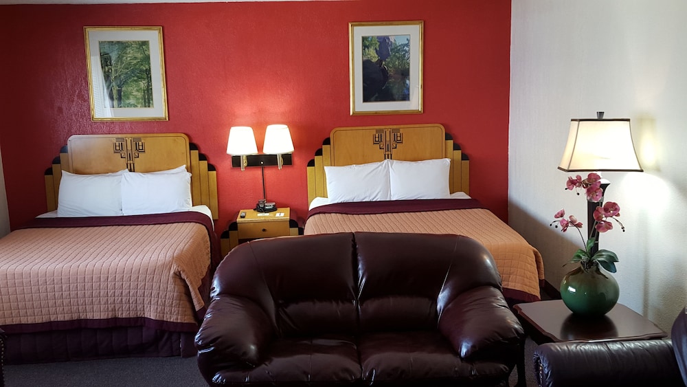 Metropolitan Inn 25/66
