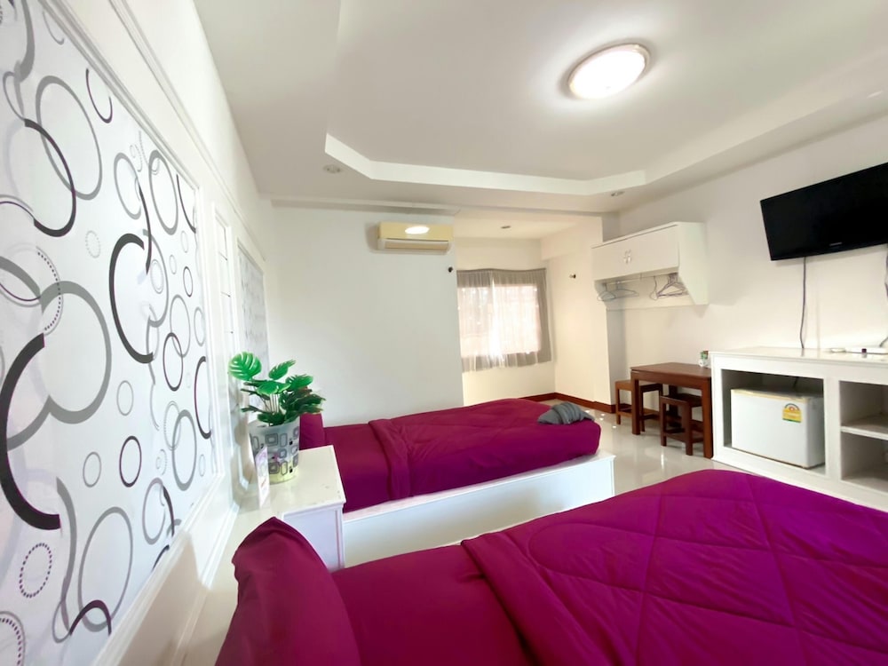 Sirasit 999 Mansion 25/33