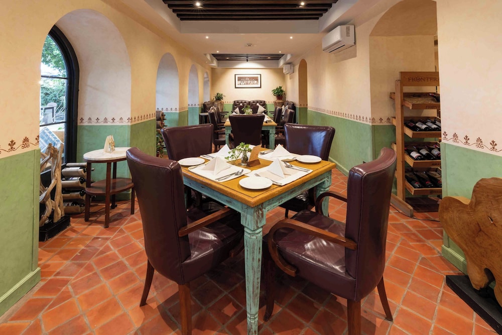 Nepali Ghar Hotels & Resort 37/50