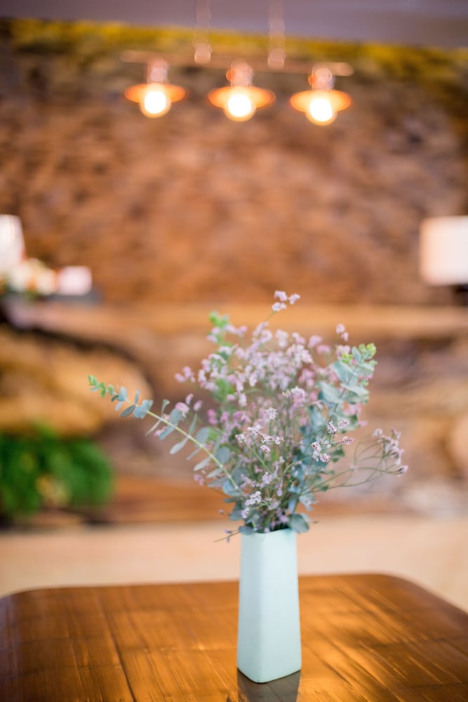 Nightbazaar Inn Hotel photo3