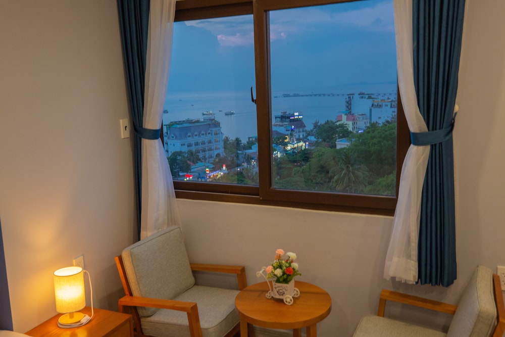 Stellar Hotel Phu Quoc 13/26