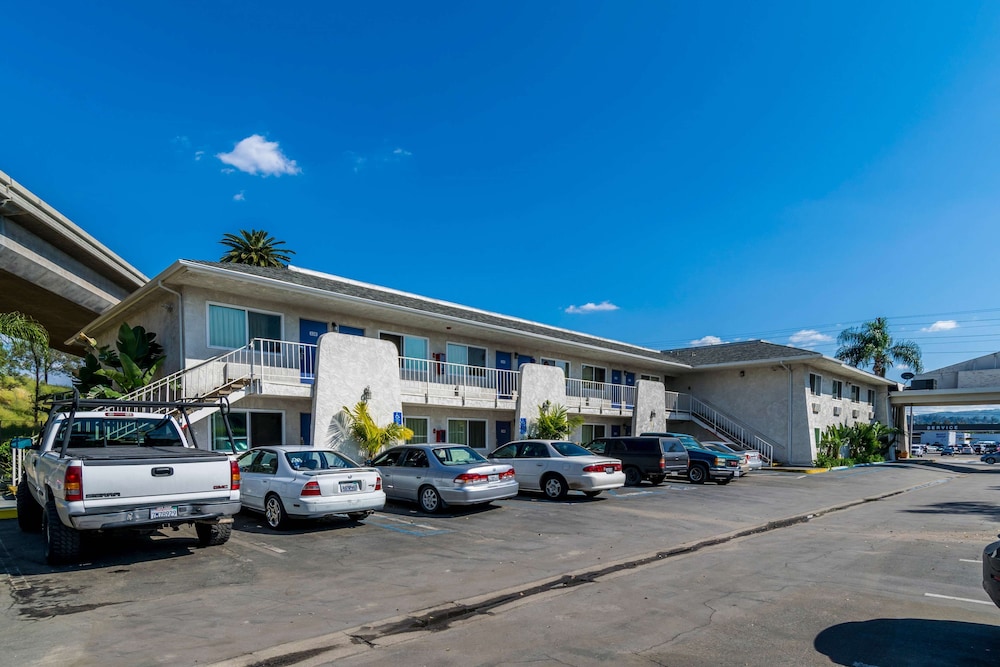Motel6 Redlands, CA 36/43
