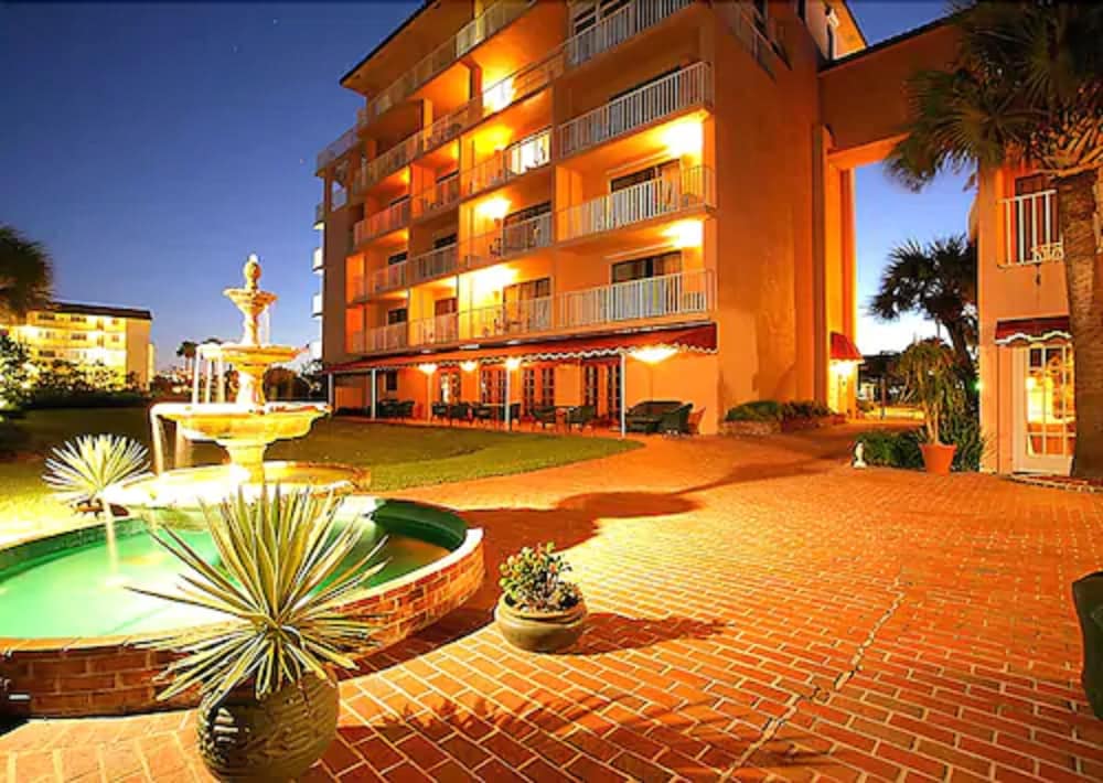 INN AT COCOA BEACH 3/35