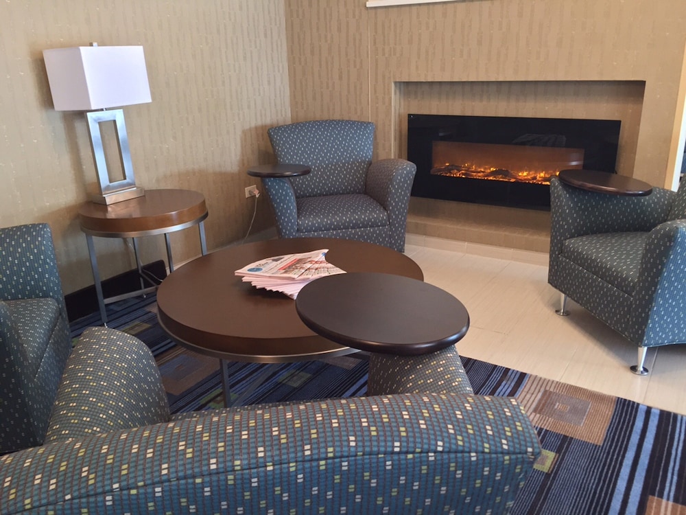 Holiday Inn Express Chicago NW - Arlington Heights, an IHG Hotel 39/54