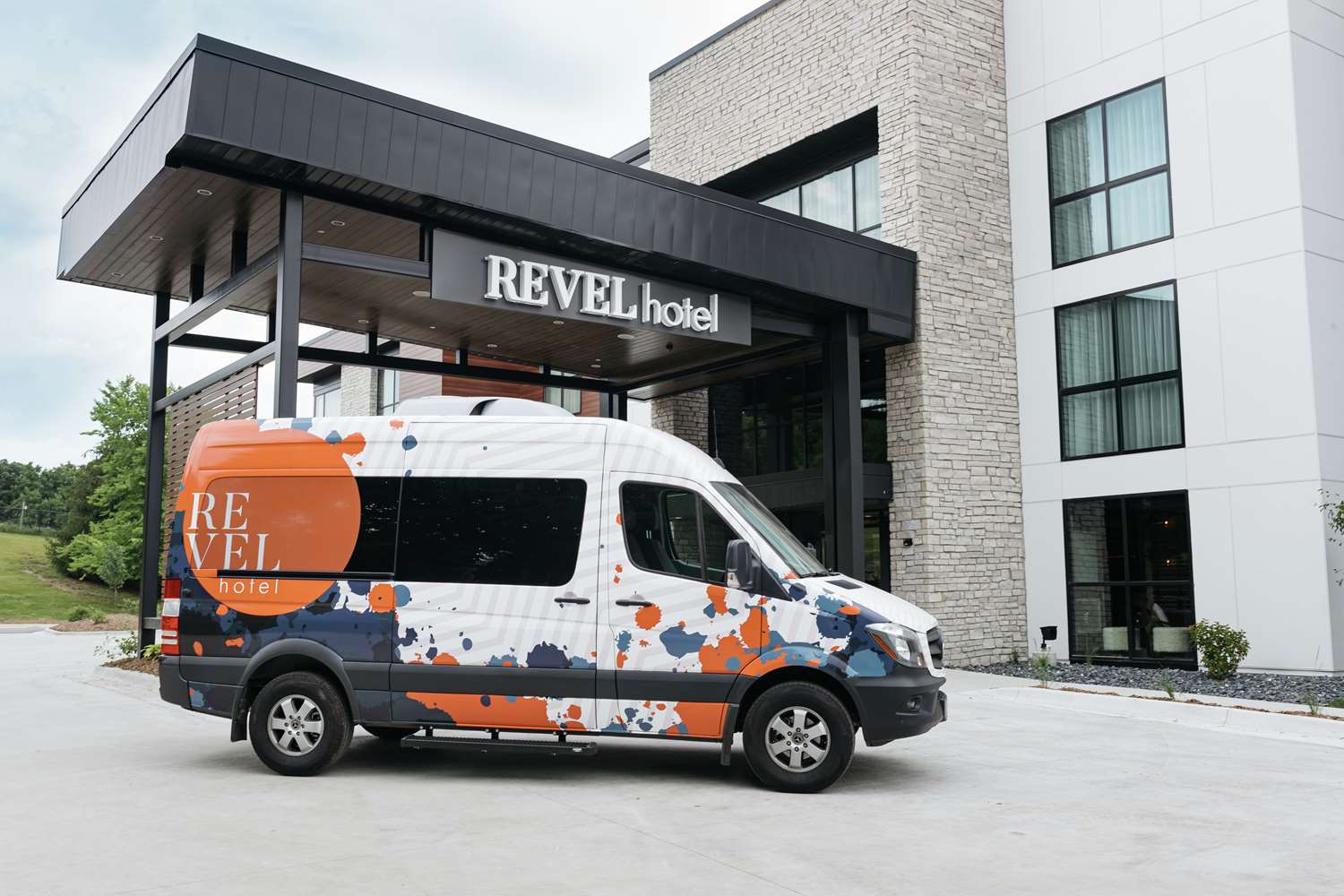 Revel Hotel Des Moines Urbandale, Tapestry Collection by Hilton 61/63