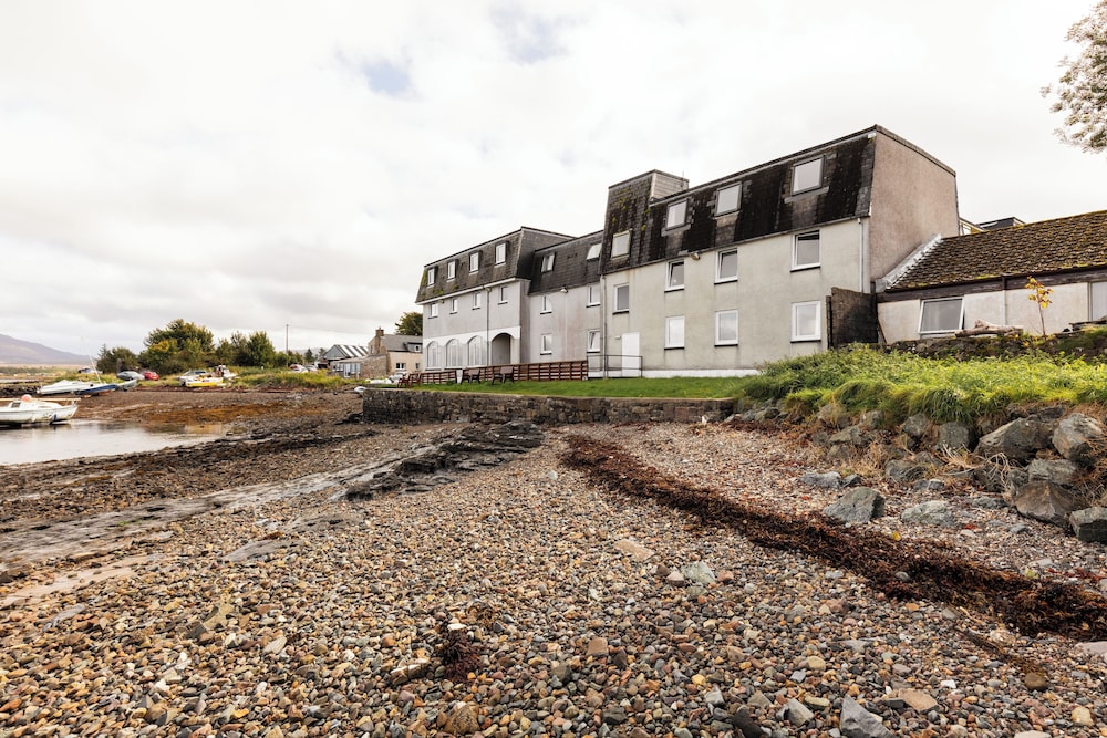 Dunollie Hotel 45/50