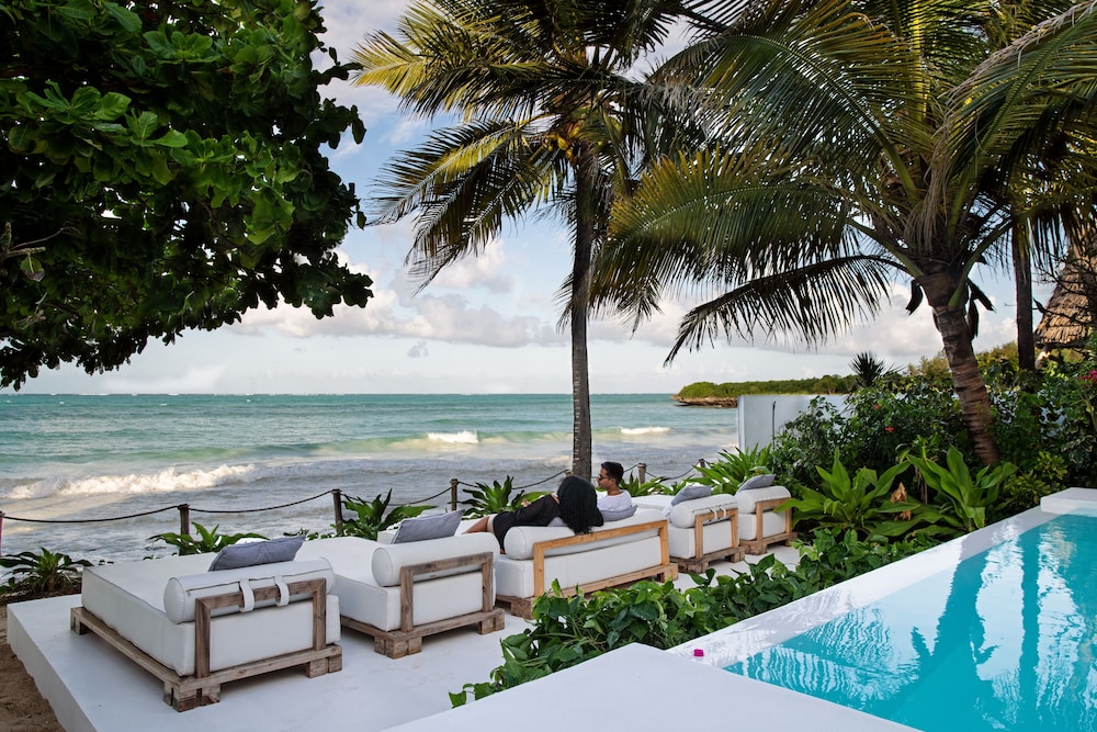 Upendo Beach Boutique Hotel 33/50