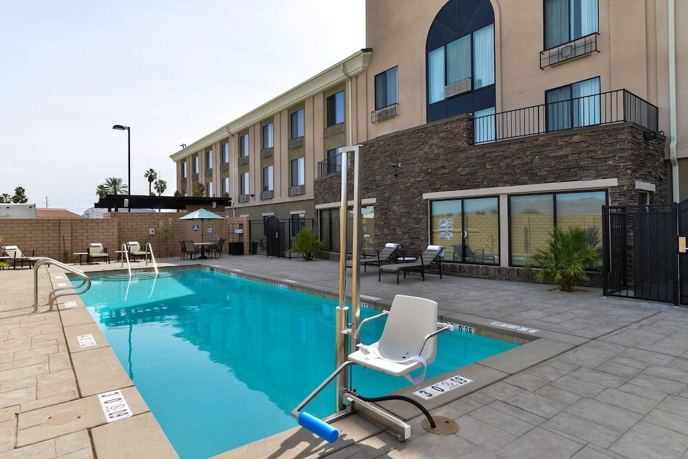 Holiday Inn Express Hotel & Suites Indio - Coachella Valley 1/78