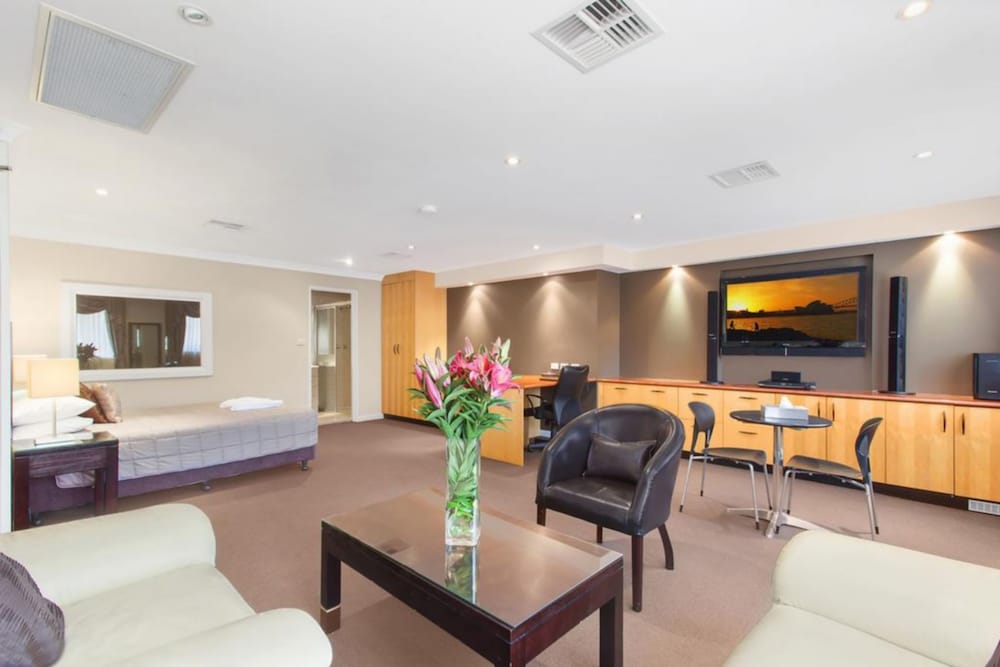 CHECKERS RESORT & CONFERENCE CENTRE 7/52