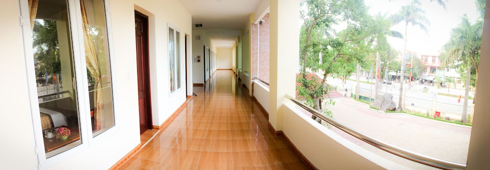Hoa Bình Hotel 2/39