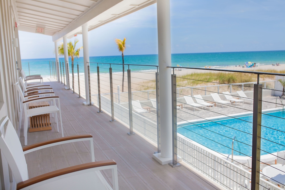 Tides Inn Hotel 35/39