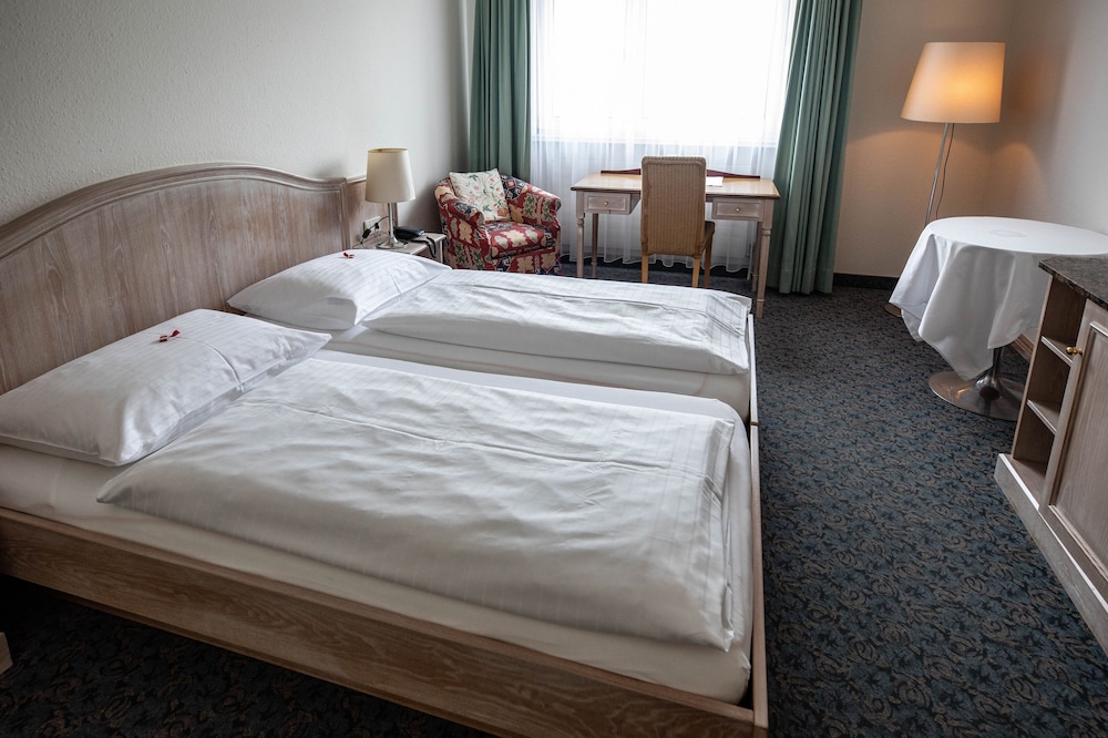 Amadeo Hotel Schaffenrath 25/69