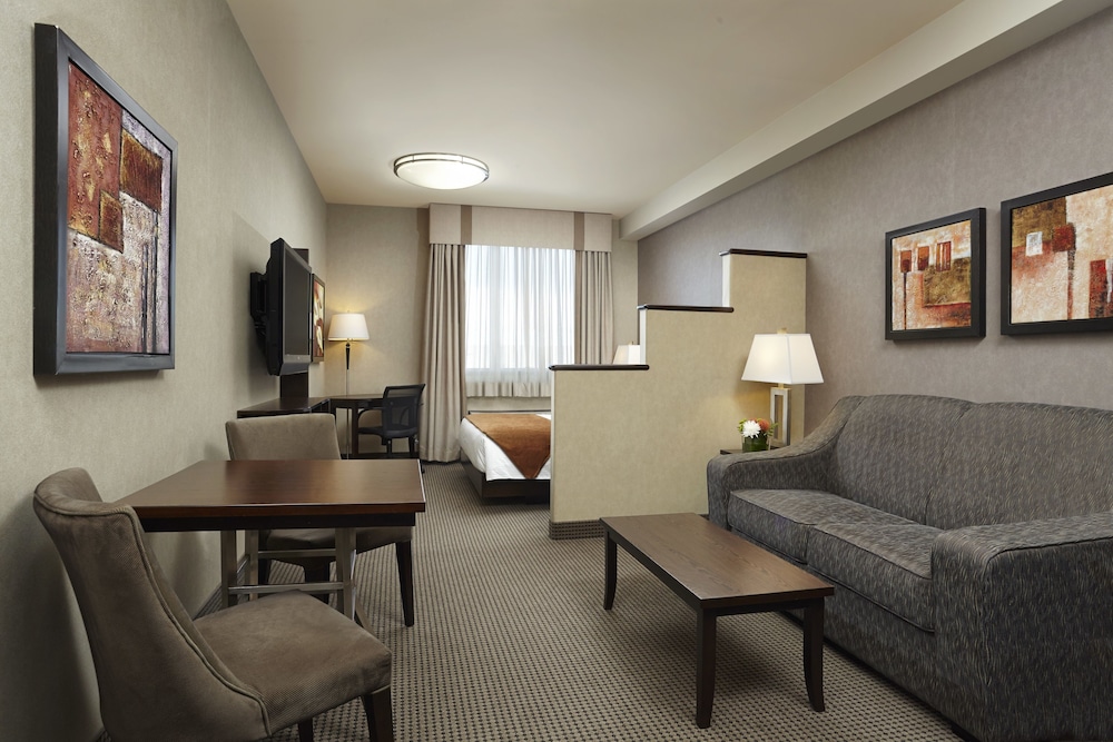 Acclaim Hotel By Clique 41/62