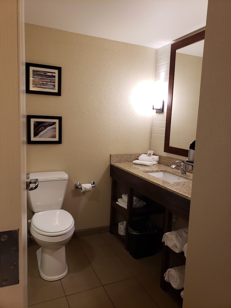 Comfort Inn & Suites Sidney I-80 14/49