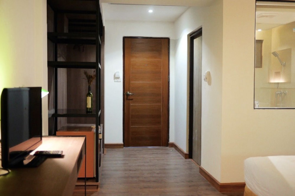 Issara Boutique Winery Hotel 22/78